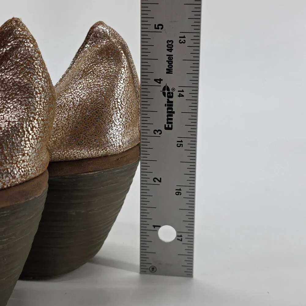 Fly London Yett Wedge Mary Janen Heels Bronze Metallic Leather Shoes sz 40 9-9.5